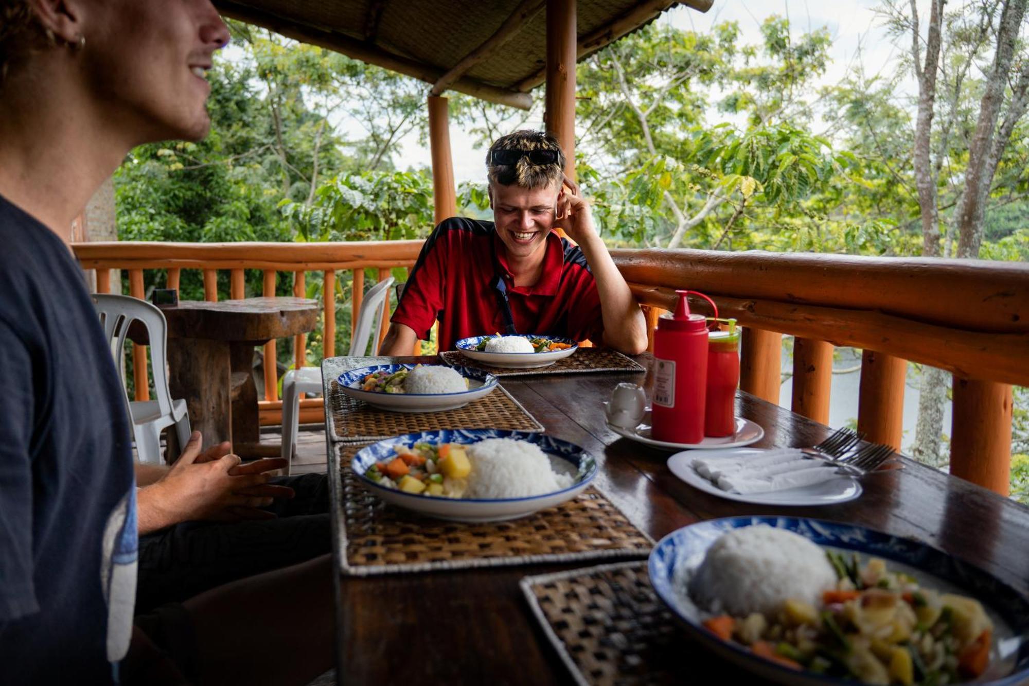 Dave The Cave Eco Lodge And Cultural Campsite Rubirizi Exteriör bild